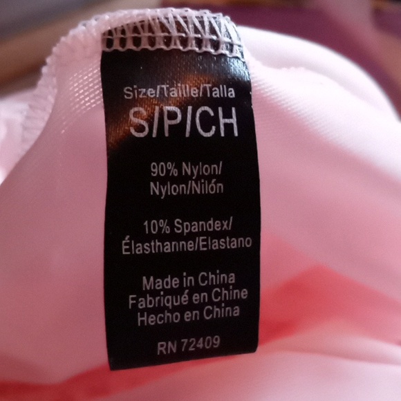 Pale pink Lingerie - Picture 13 of 13